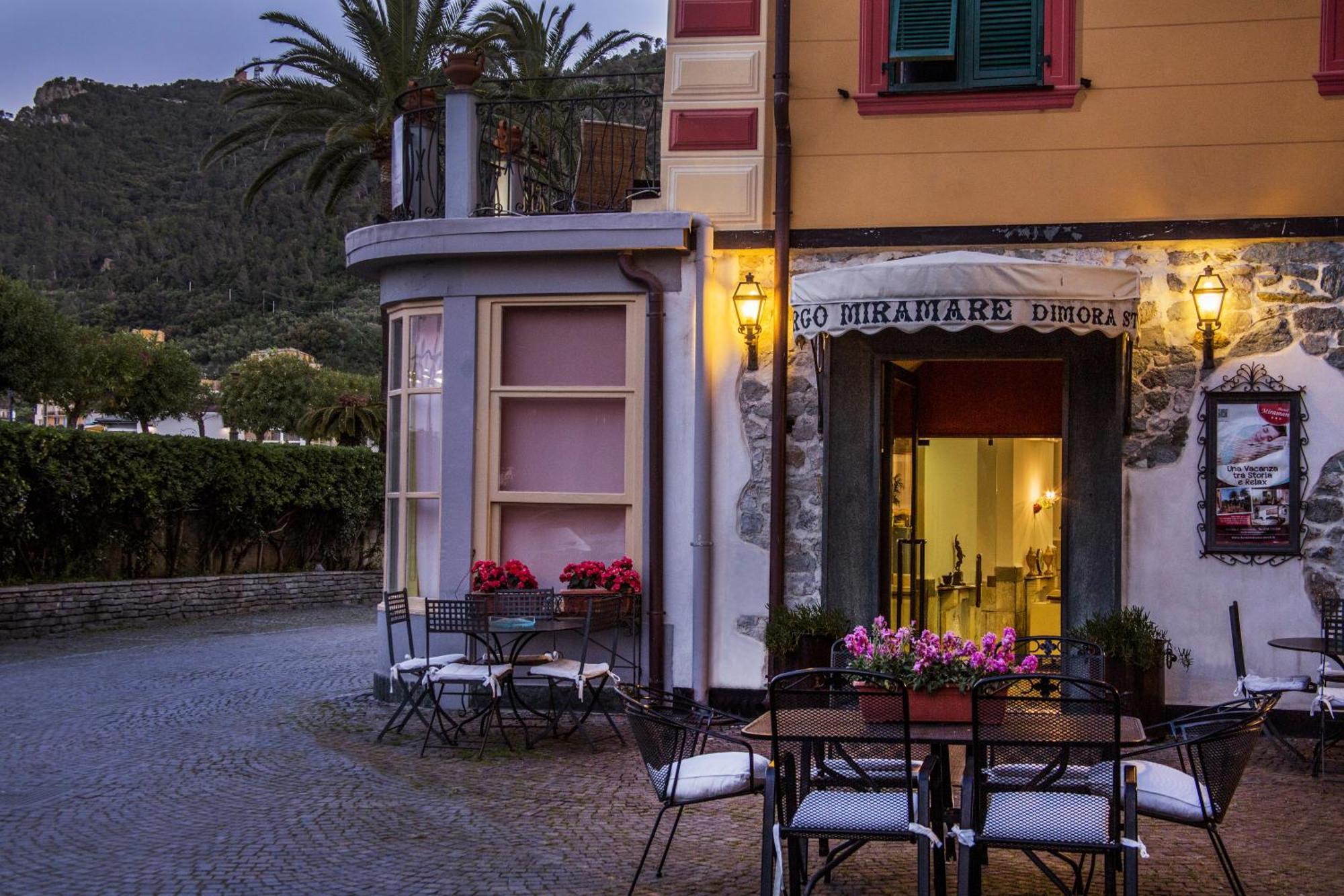 4 Hotel Budget vicino al Lungomare di Finale Ligure